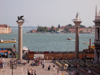 114-1495_IMG