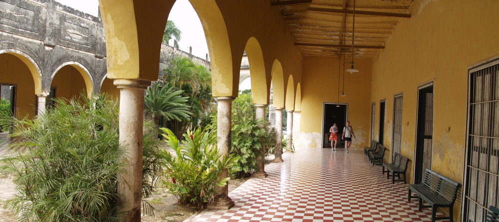 Hacienda Yaxcopoil portch